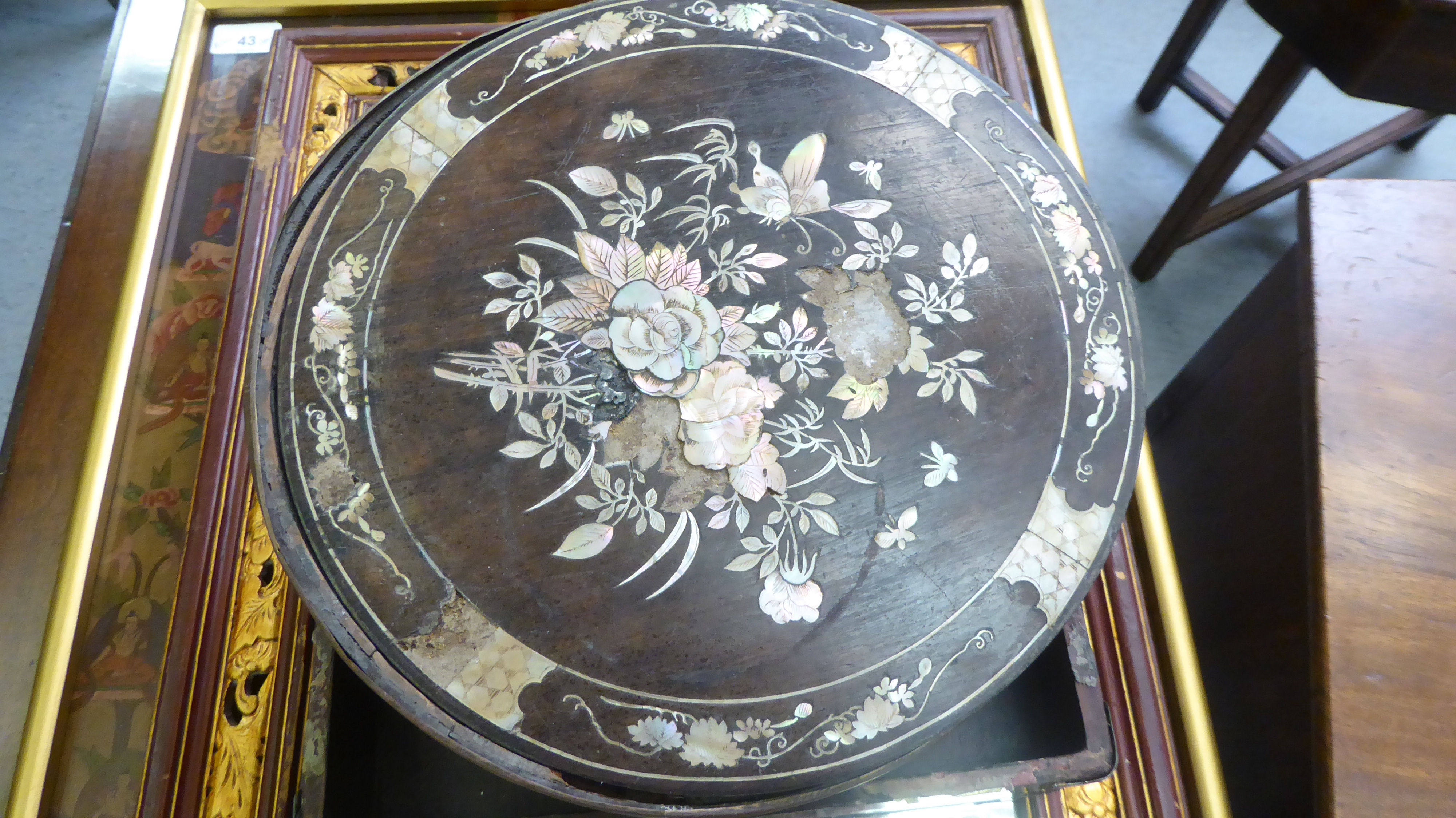 20thC Asian collectables: to include prints, a mirror  16" x 23" and mother-of-pearl inlaid items - Image 9 of 9
