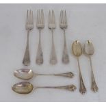 Silver collectables: to include a set of four Old English pattern dessert forks  Sheffield 1927