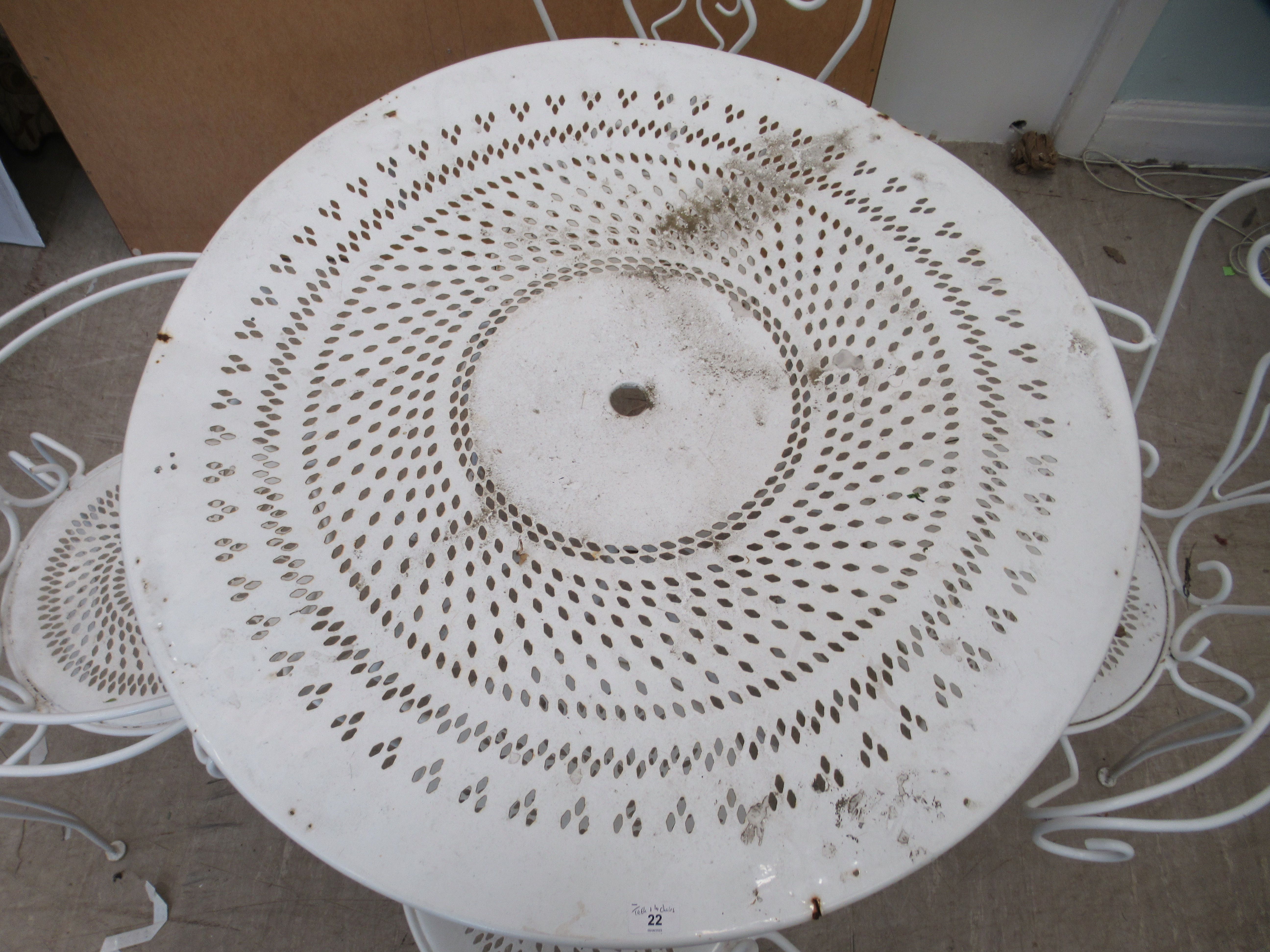A 20thC white painted cast metal three part patio table  30"h  37"dia; and a matching set of four - Image 3 of 5