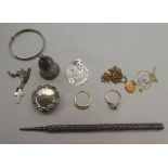 Collectables and items of personal ornament: to include two 9ct gold rings, set with small diamonds