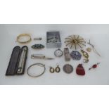 Jewellery, silver and small collectables: to include a 1933 silver dollar coin