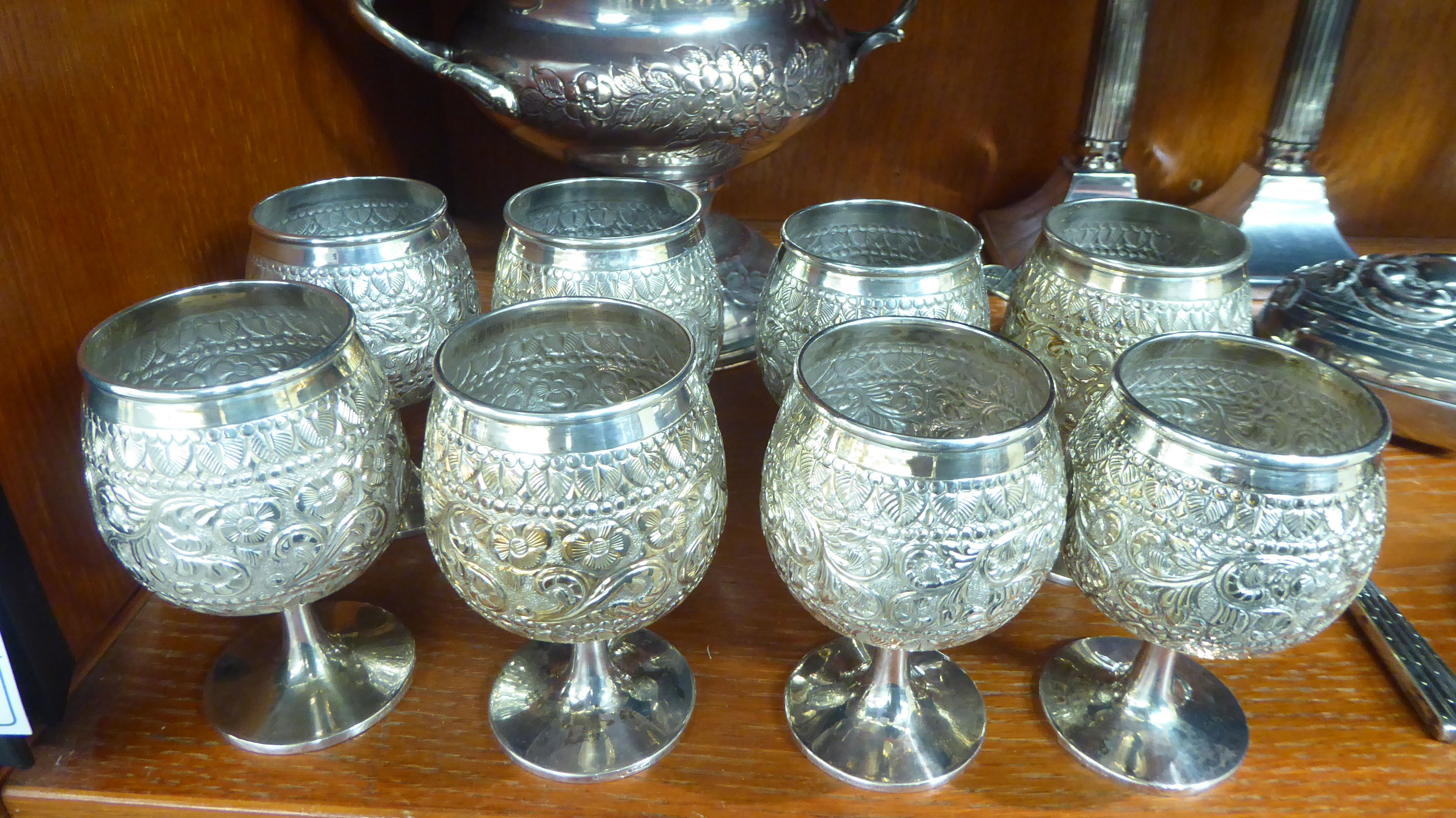 Silver plate, white metal and similar wares: to include ashtrays; a pair of Victorian style dwarf - Image 2 of 6