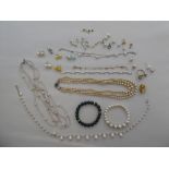 Pearl set costume jewellery: to include necklaces