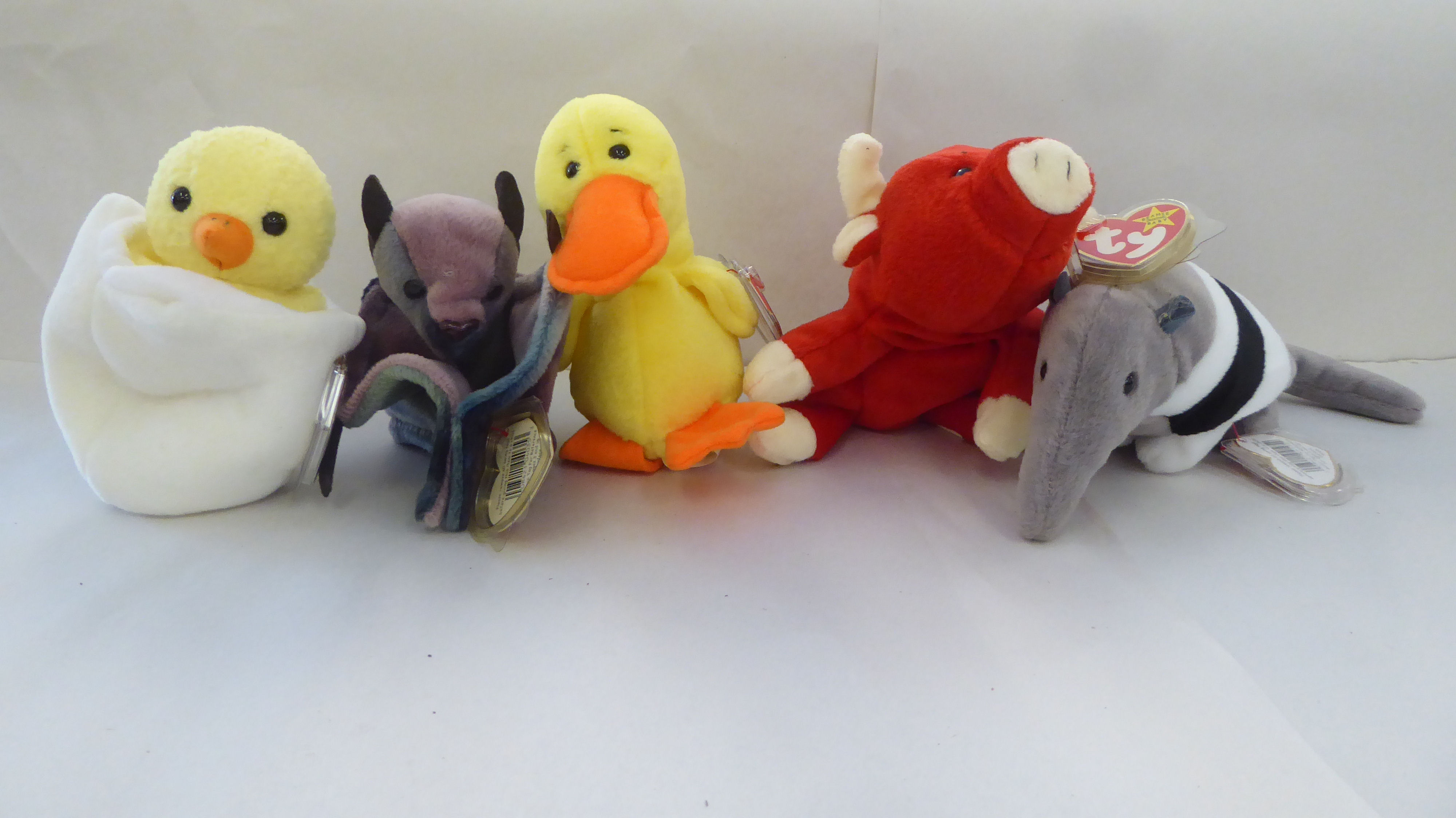 Twenty five Beanie Babies Teddy bears and animals: to include a kangaroo - Image 6 of 6