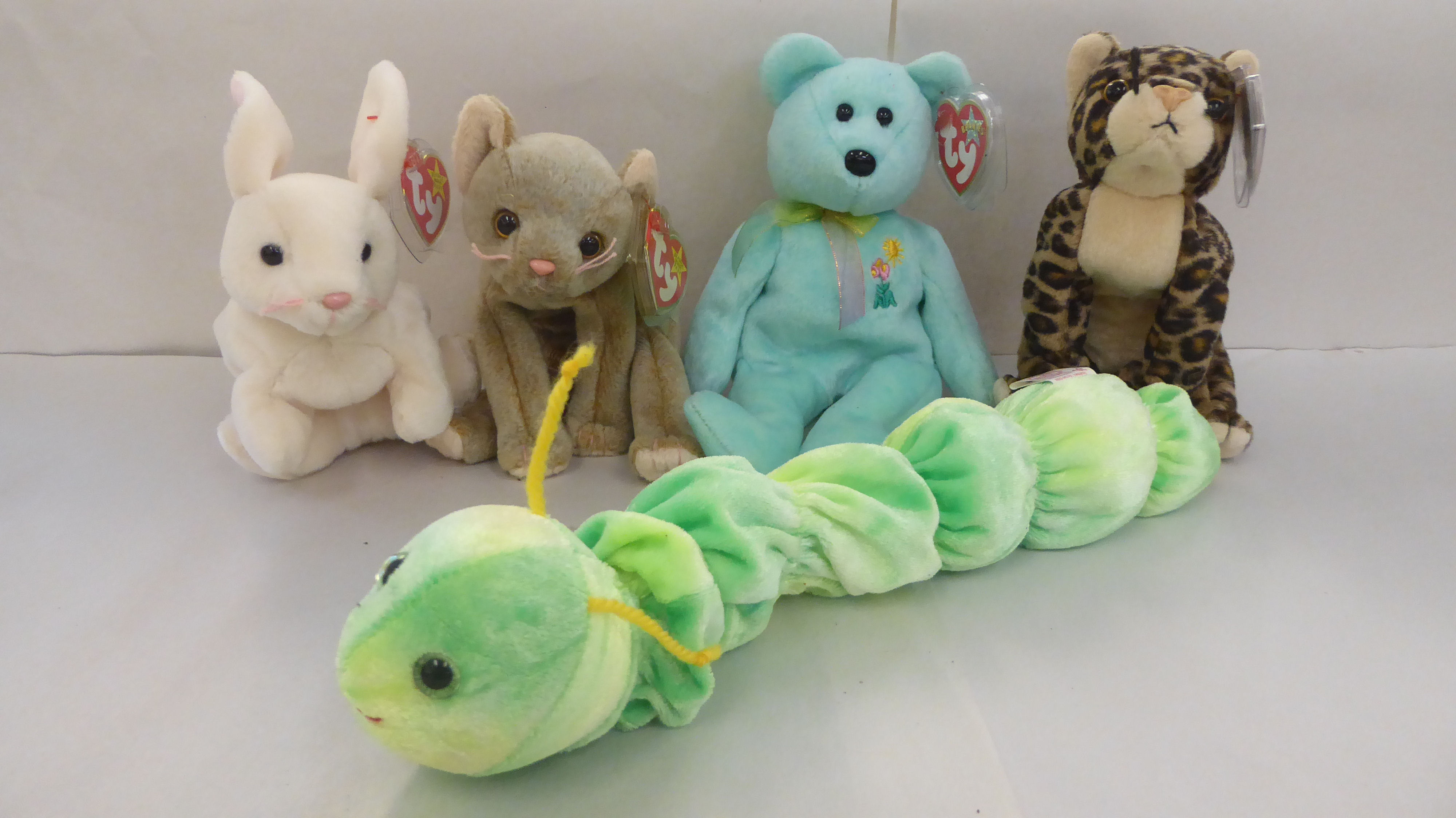 Twenty five Beanie Babies Teddy bears and animals: to include a fish - Image 4 of 5