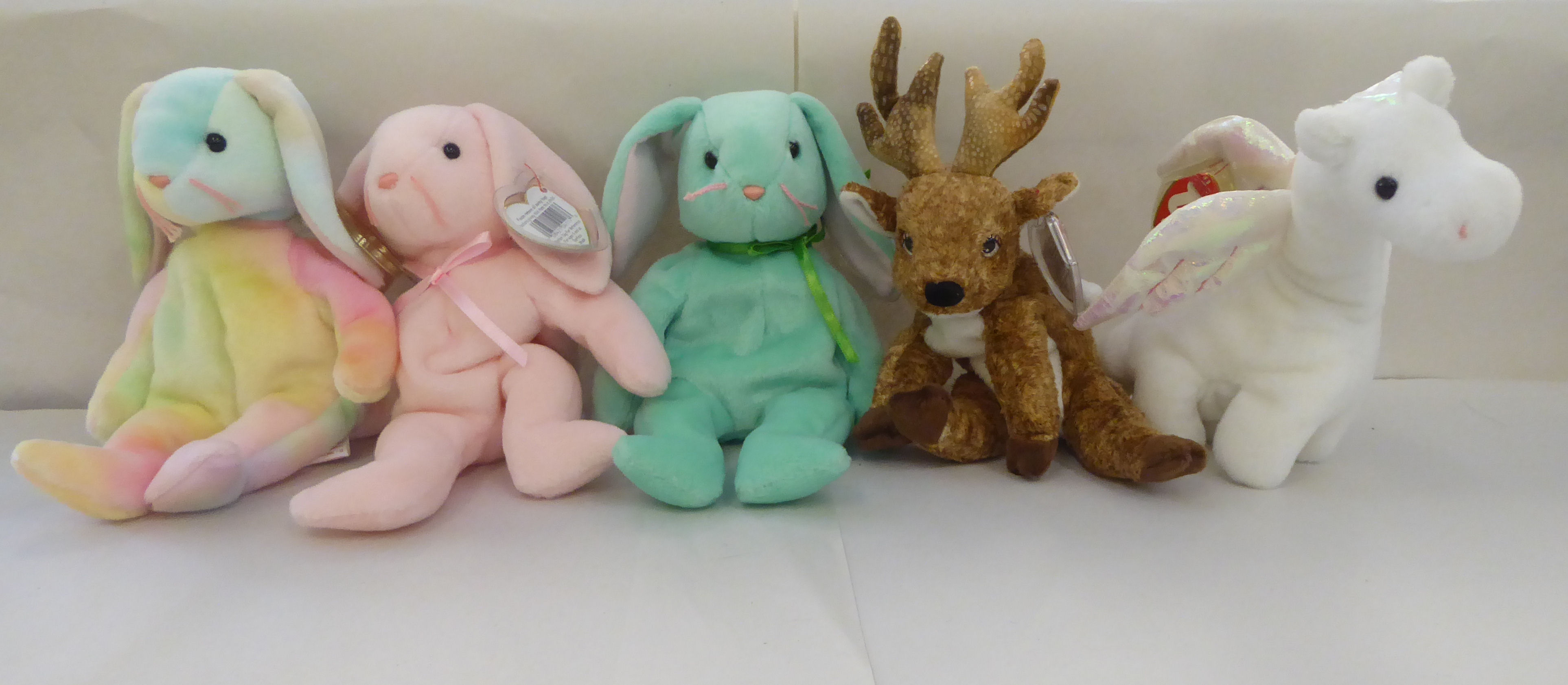 Twenty five Beanie Babies Teddy bears and animals: to include a bunny - Image 2 of 5