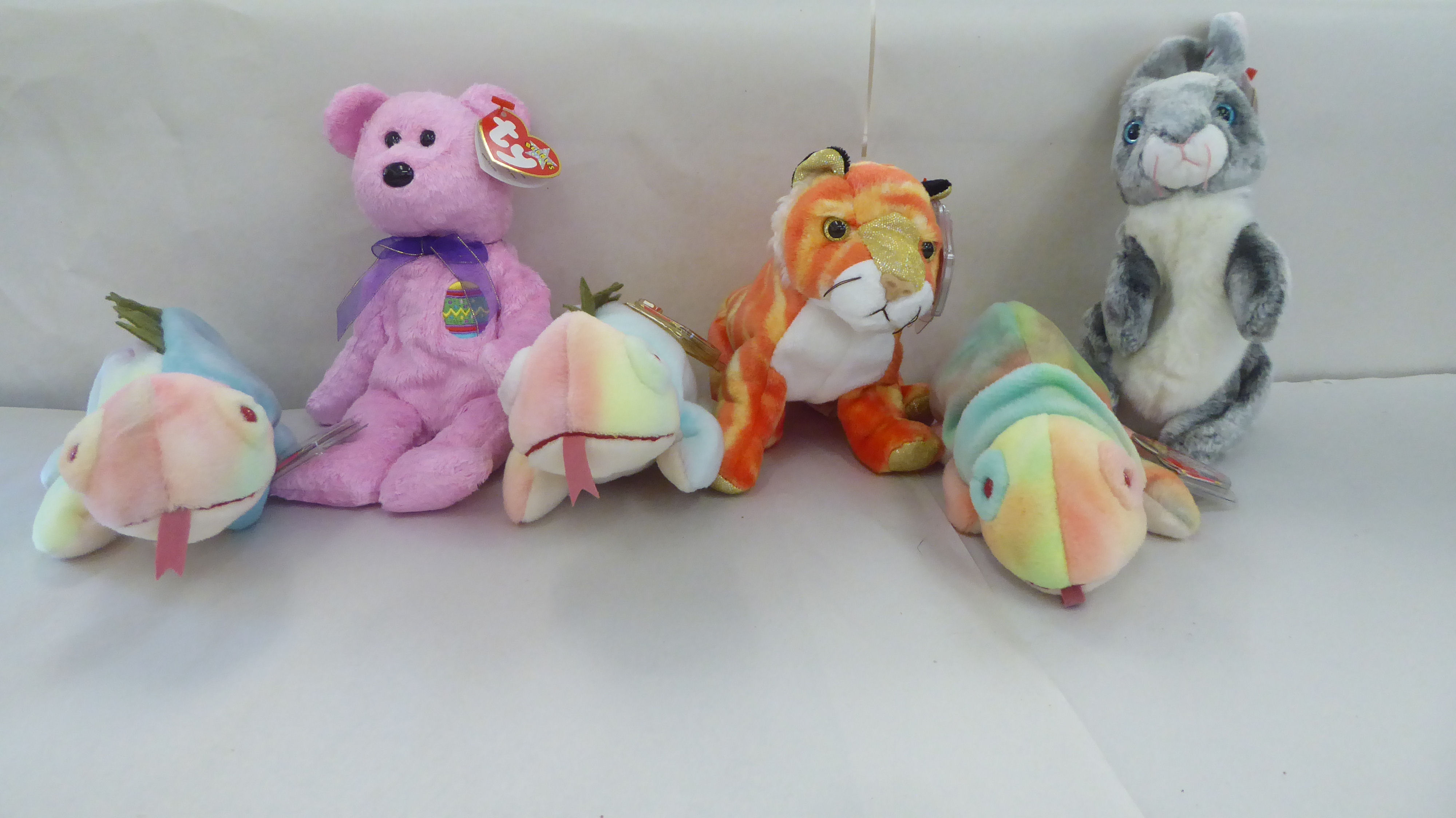 Twenty five Beanie Babies Teddy bears and animals: to include a tiger - Image 2 of 5