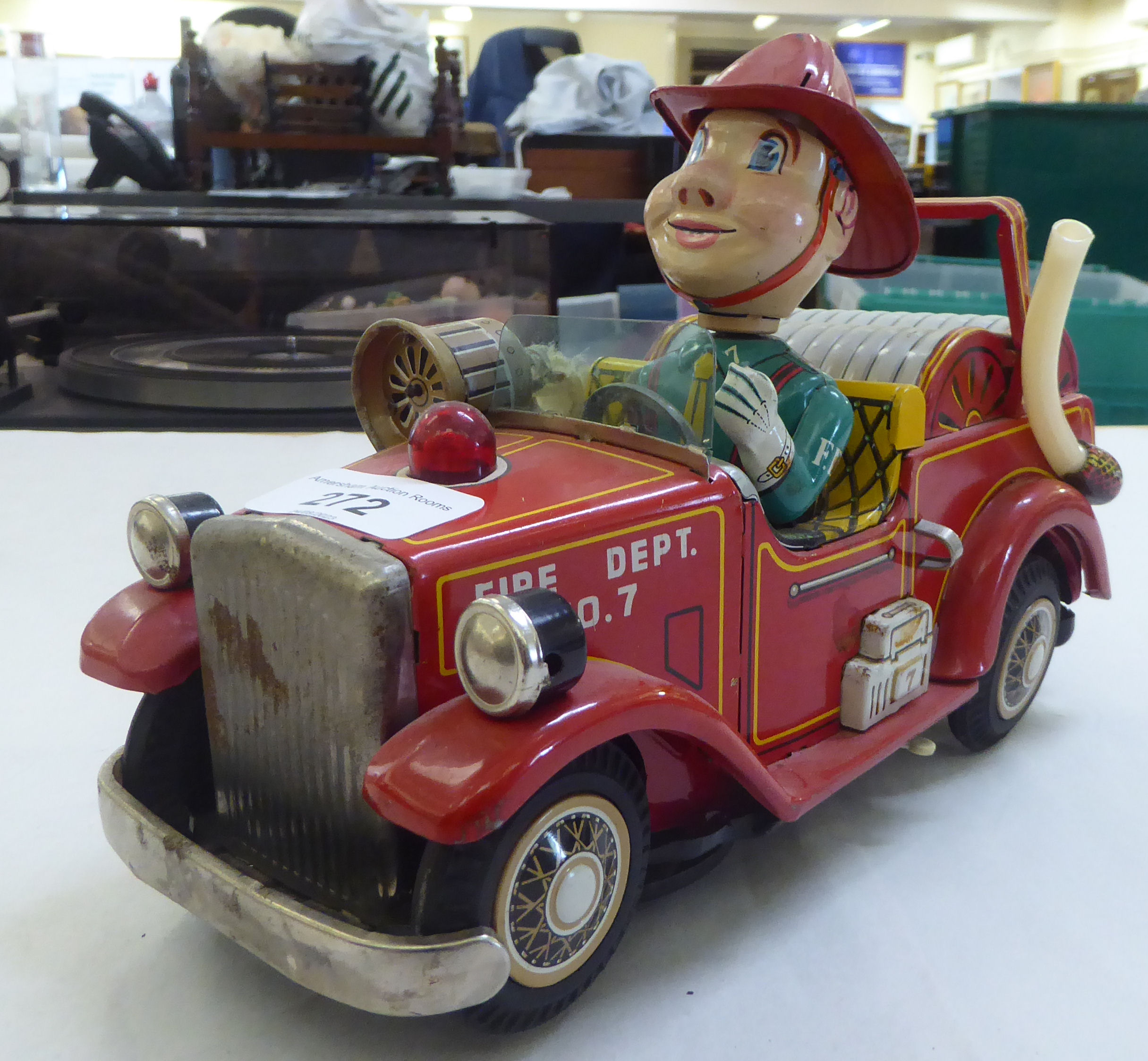 A 1960s Japanese battery powered tinplate model fire engine