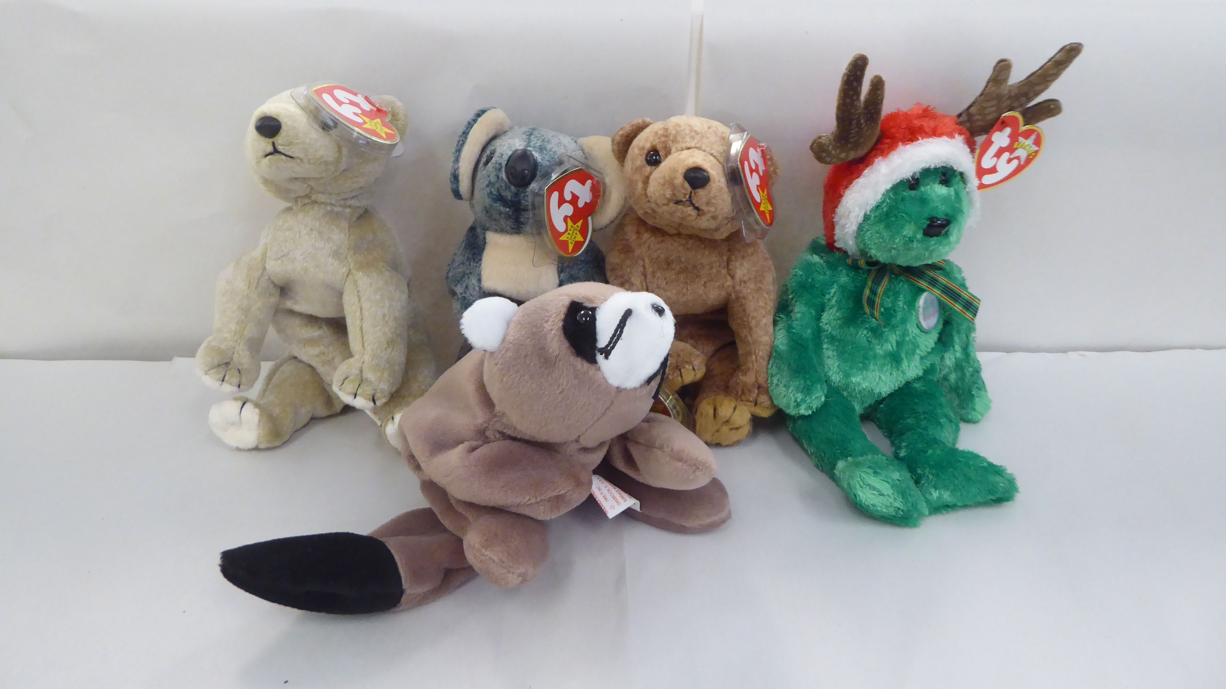 Twenty five Beanie Babies Teddy bears and animals: to include a snail - Image 3 of 6