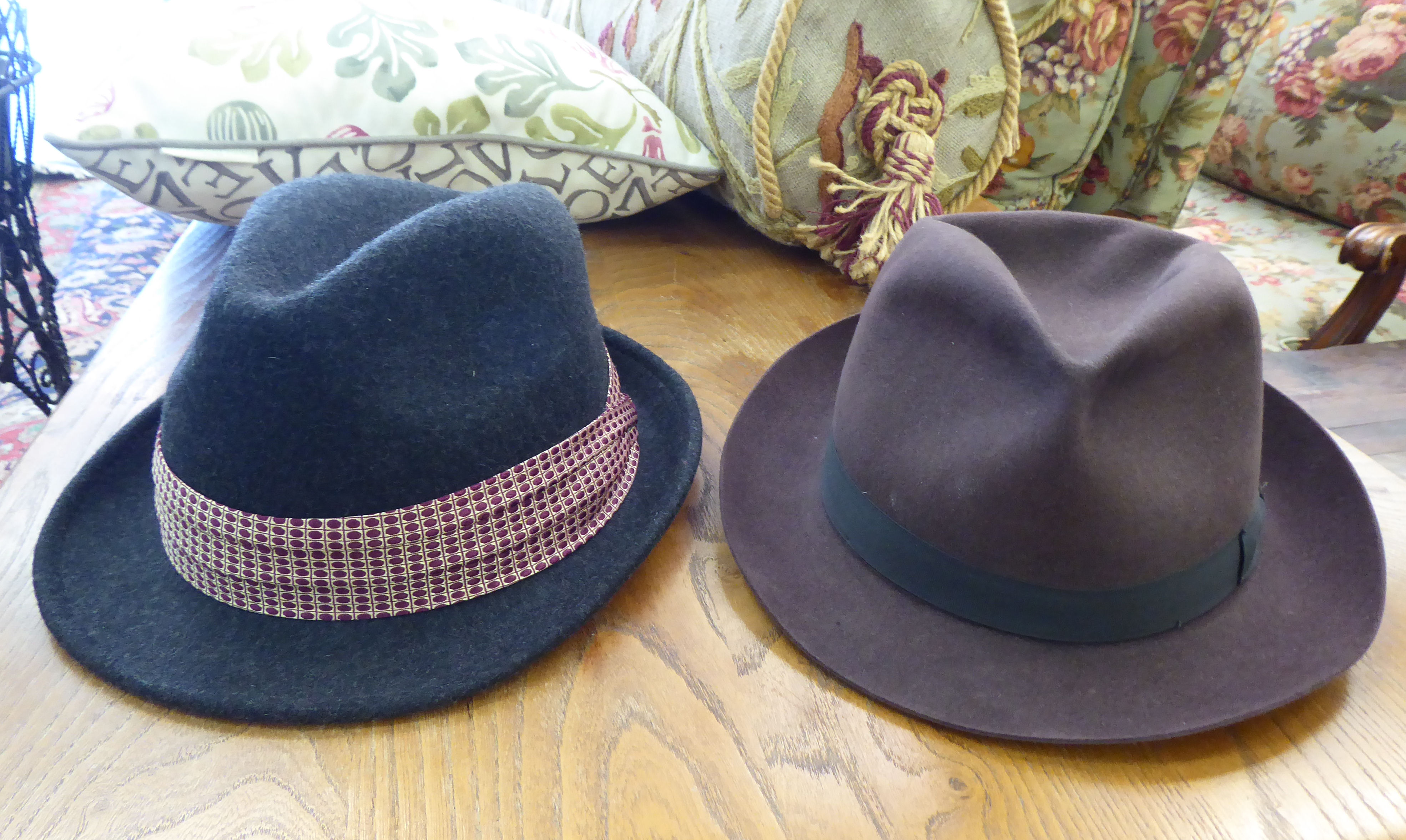 A selection of felt, hide and other hats - Image 2 of 9