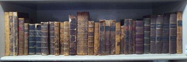 Books, mainly 18th and 19thC antiquarian: to include 'L'histoire de L'année'