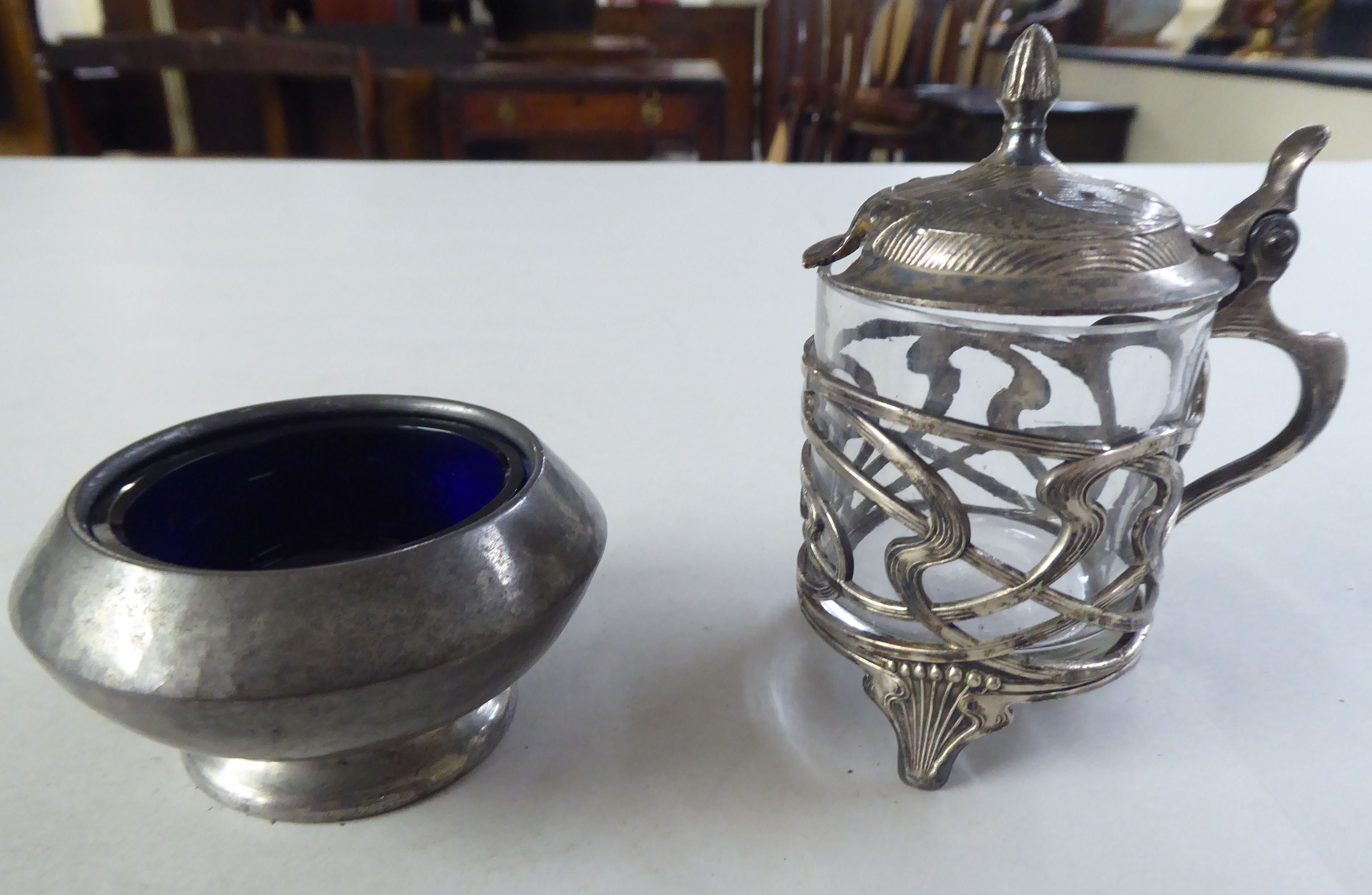 Collectables, viz. a WAS Benson copper and brass jug  6.5"h; a Liberty pewter salt cellar  2"h; an - Image 5 of 7