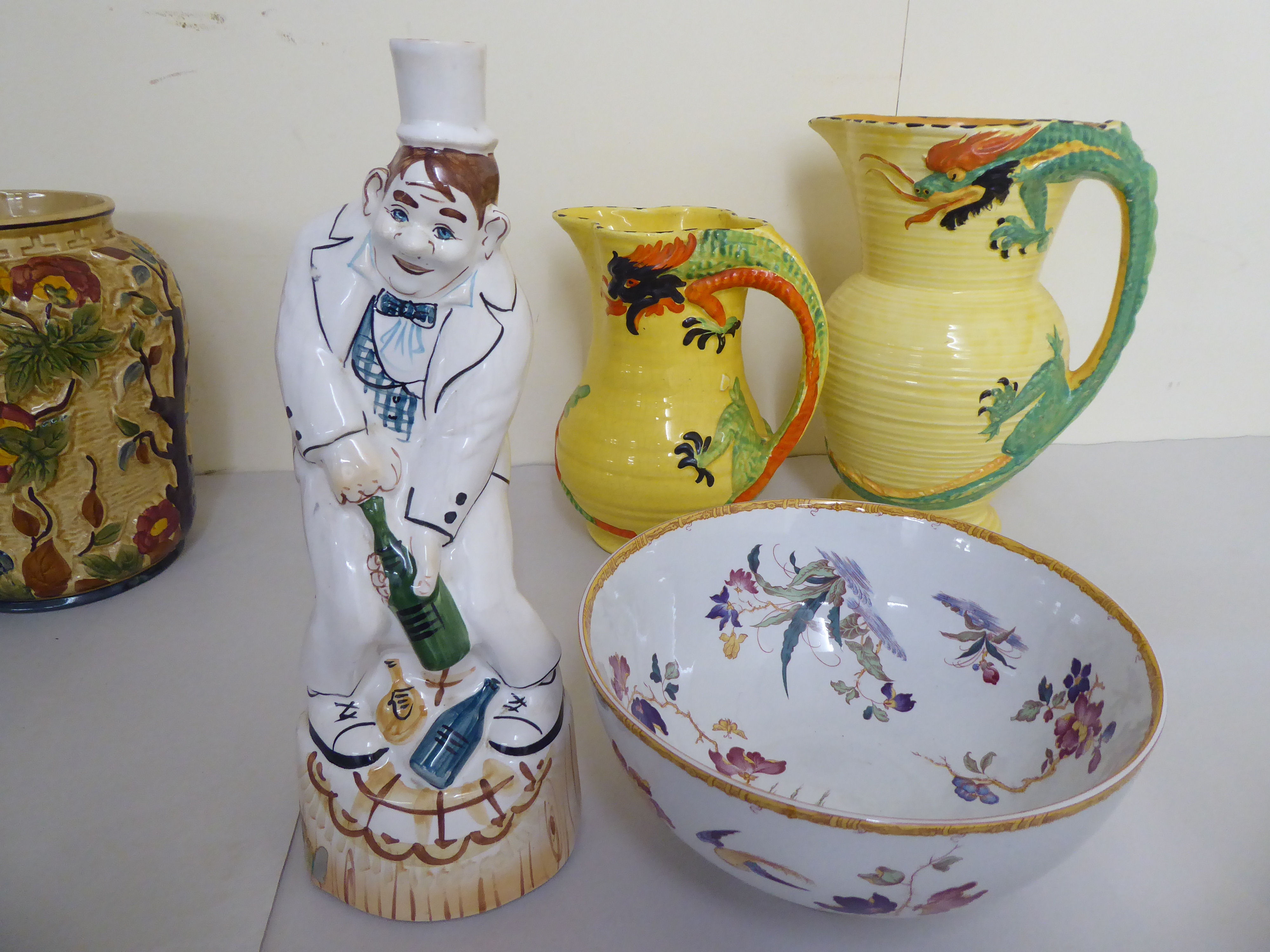 Decorative ceramics: to include an Aynsley china washbowl and jug from the Three Anniversary - Image 5 of 9