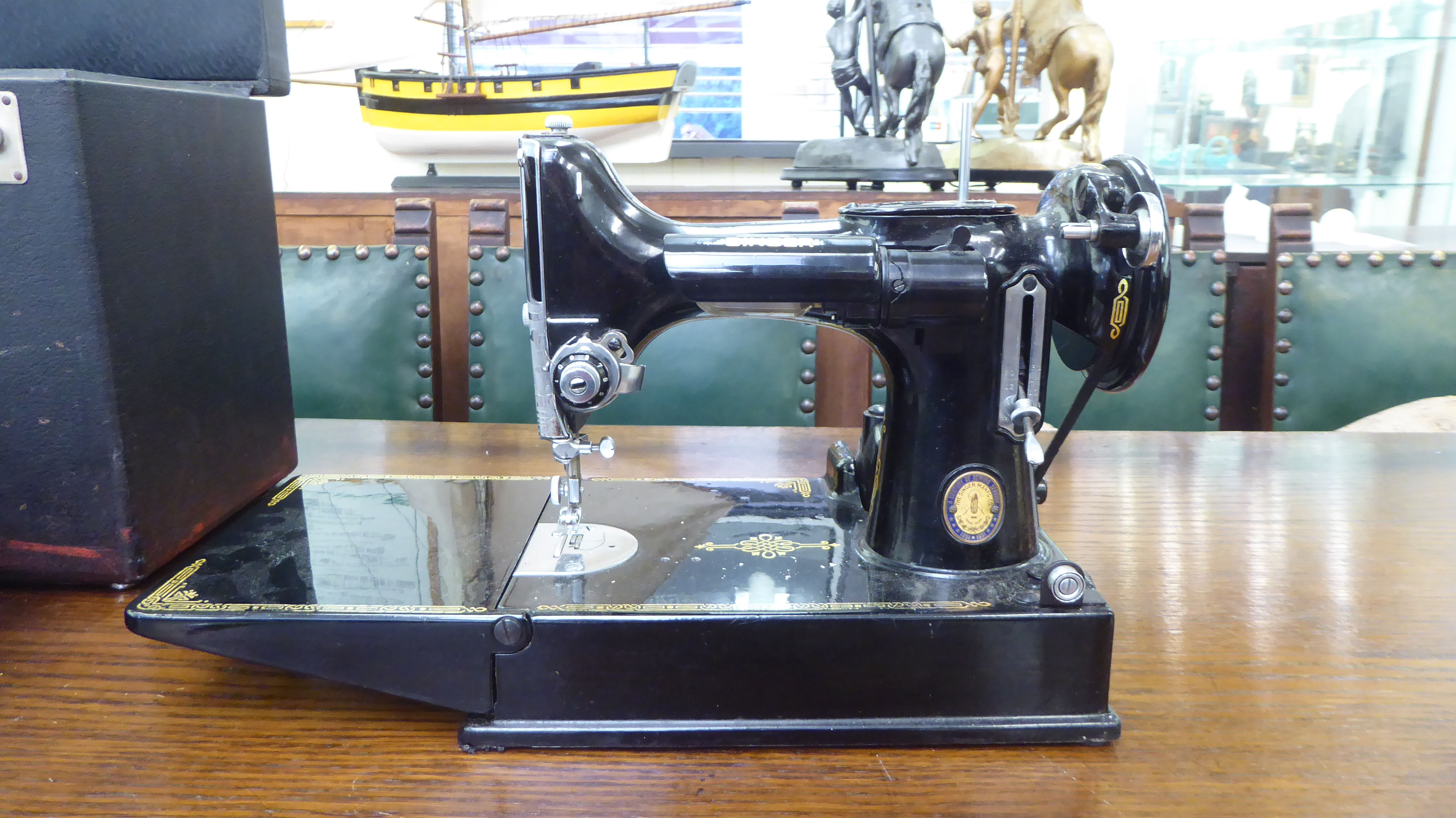 An electrically powered Singer sewing machine  boxed with accessories - Image 3 of 6