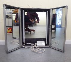 A hairdressers/make-up artists travelling hard case, containing a light-up triptych mirror  28"h