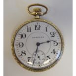 An early 20thC Hampden pocket watch, in an 18ct gold fitted case, the 17 jewel movement faced by a