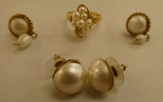 Jewellery: to include an 18ct gold ring, set with seed pearls and two diamond chips