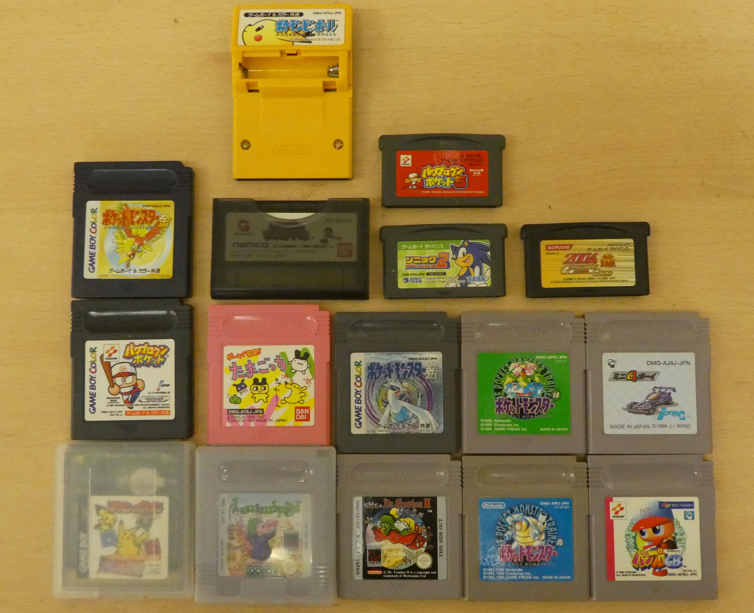 A Game Boy with various games - Image 3 of 5