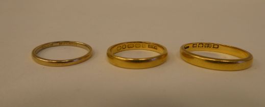 Three 22ct gold wedding rings