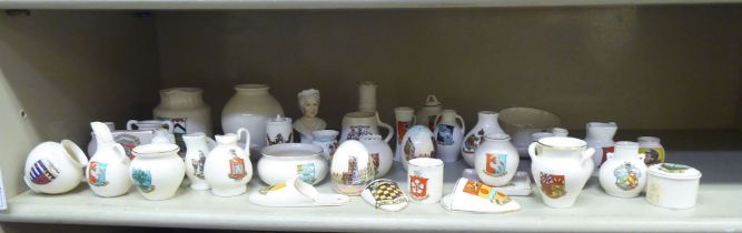 Crested china: to include examples by Willow