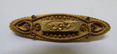 A late Victorian 15ct gold oval brooch