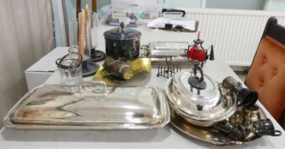 Silver plated tableware: to include lidded tureens