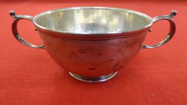A silver twin handled bowl  London 1919  4"dia