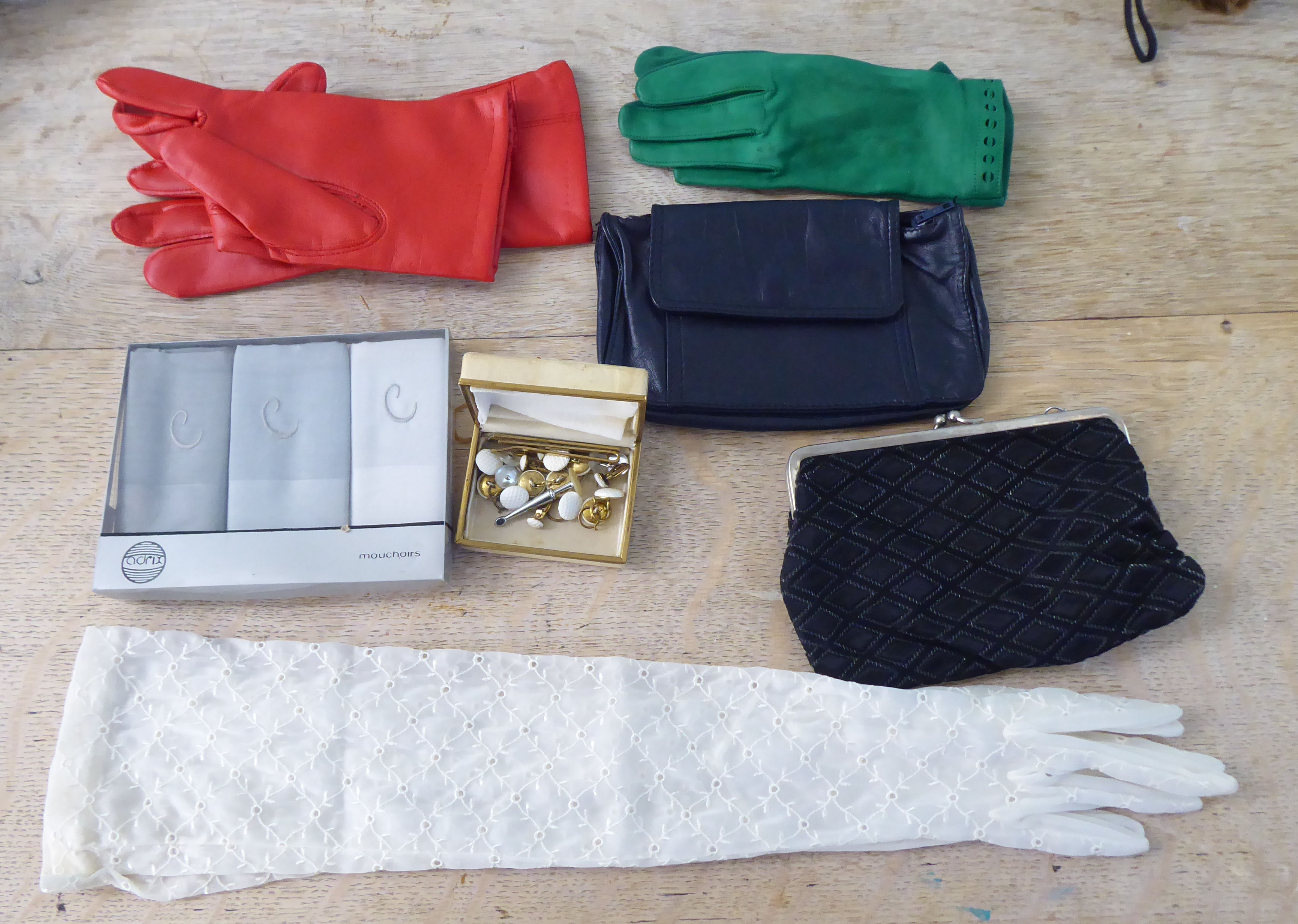 Ladies fashion accessories: to include silk and hide gloves - Image 3 of 5