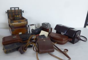 Photographic equipment: to include an Edwardian mahogany plate camera body
