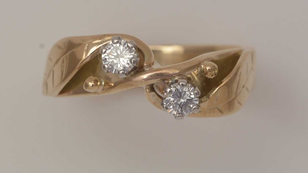 A two stone diamond ring, - Image 5 of 9