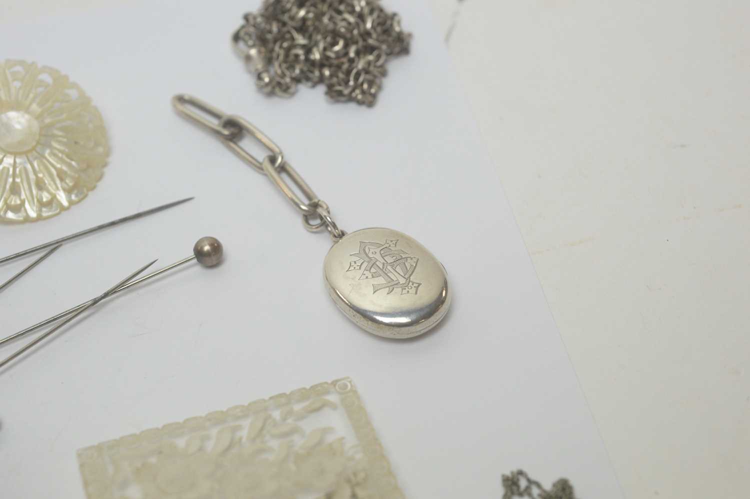 A selection of silver and costume jewellery, - Image 6 of 8