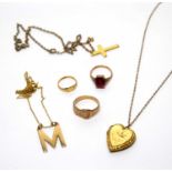 A selection of gold jewellery,