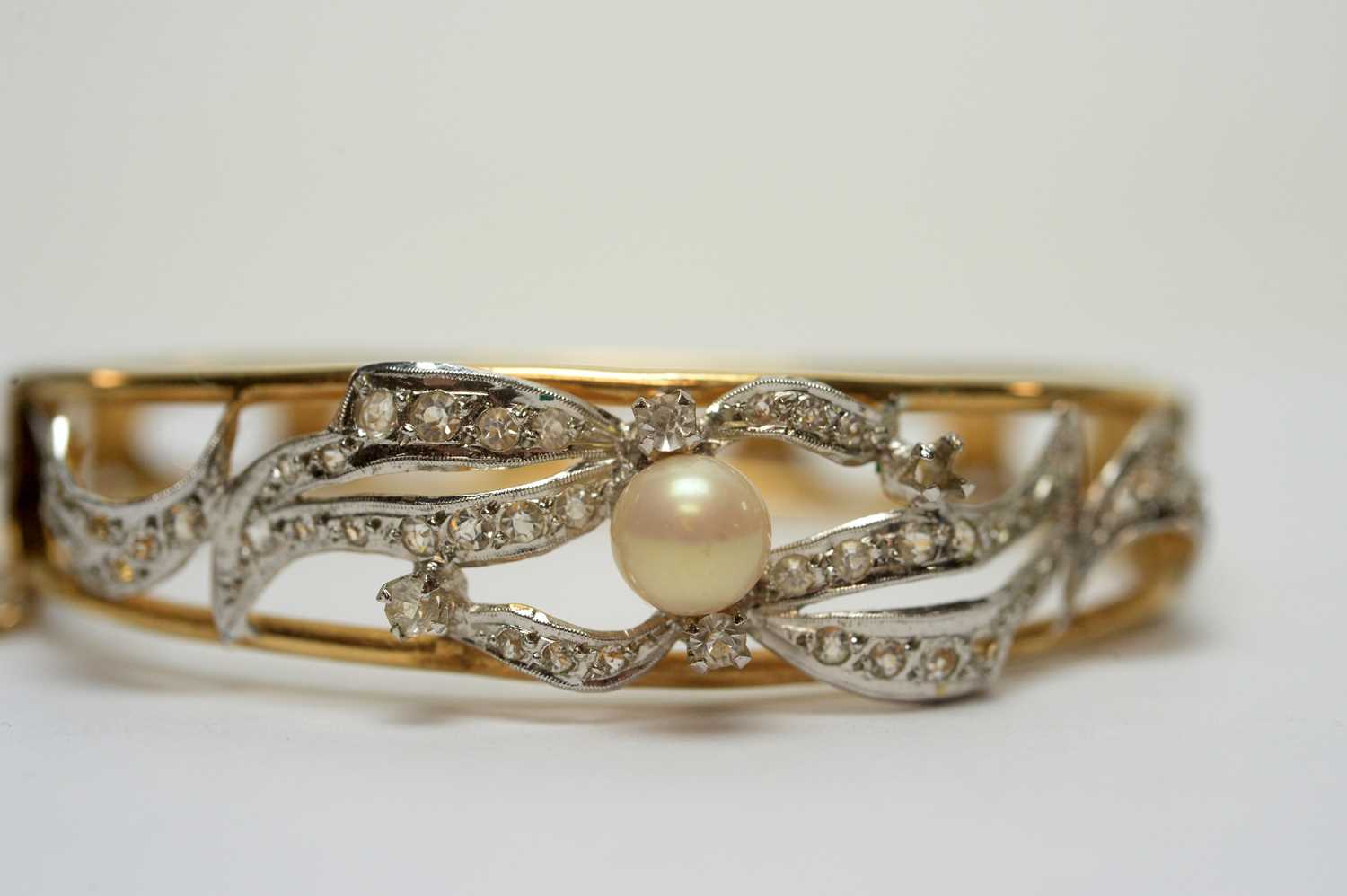 A 9ct yellow gold curb link bracelet, and a bangle - Image 3 of 5