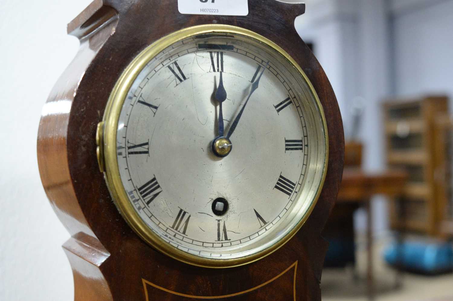 An early 20th Century mahogany timepiece. - Image 3 of 3