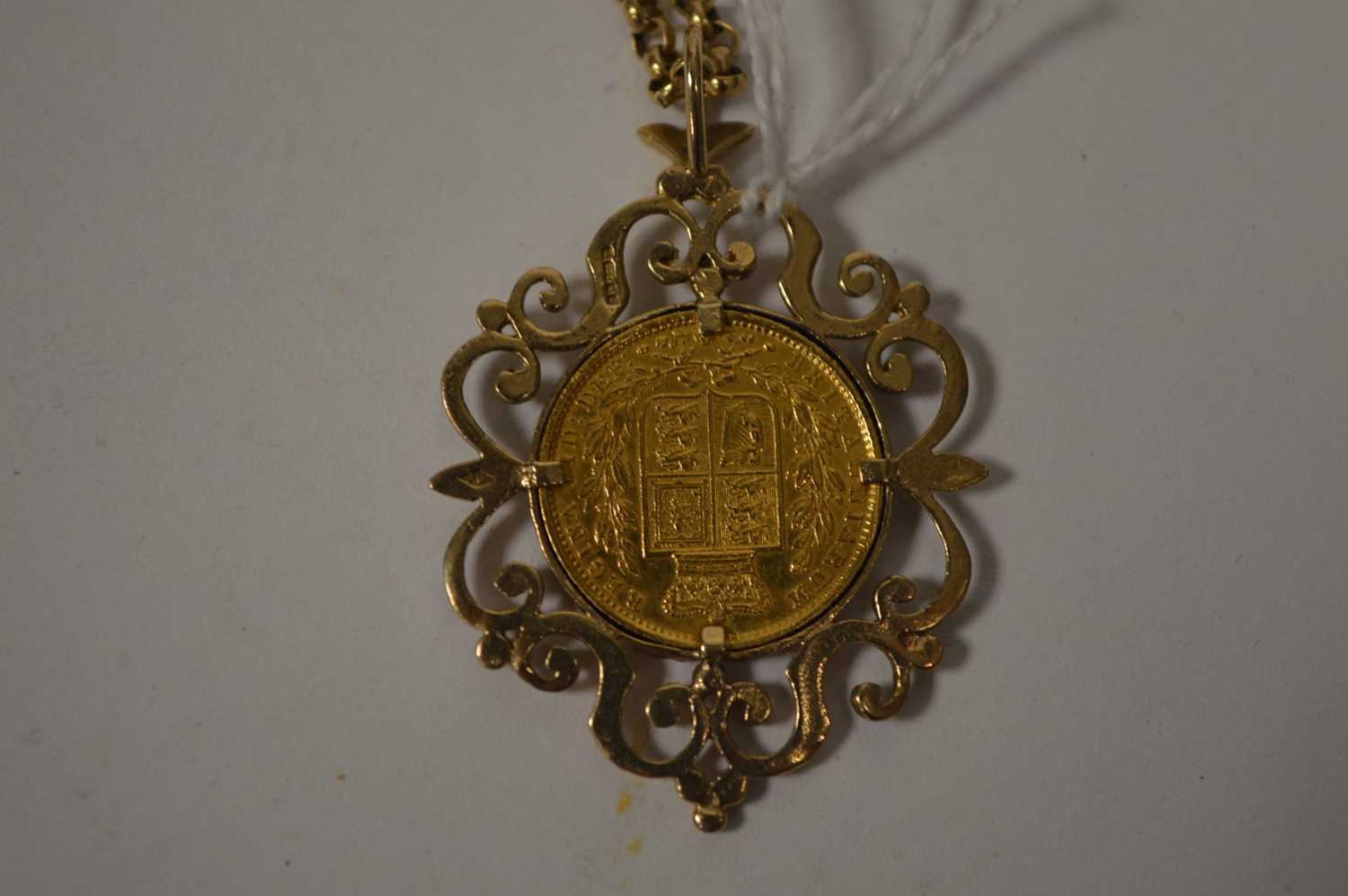 A Queen Victoria gold sovereign pendant - Image 3 of 3