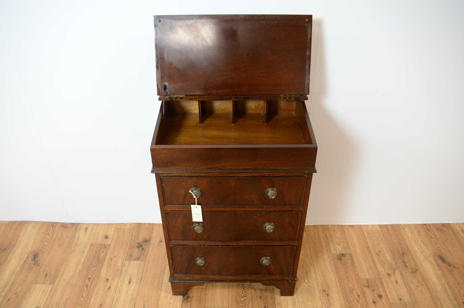 A 20th Century mahogany Davenport desk - Image 6 of 8