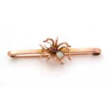 An Edwardian 9ct yellow gold spider pattern bar brooch,