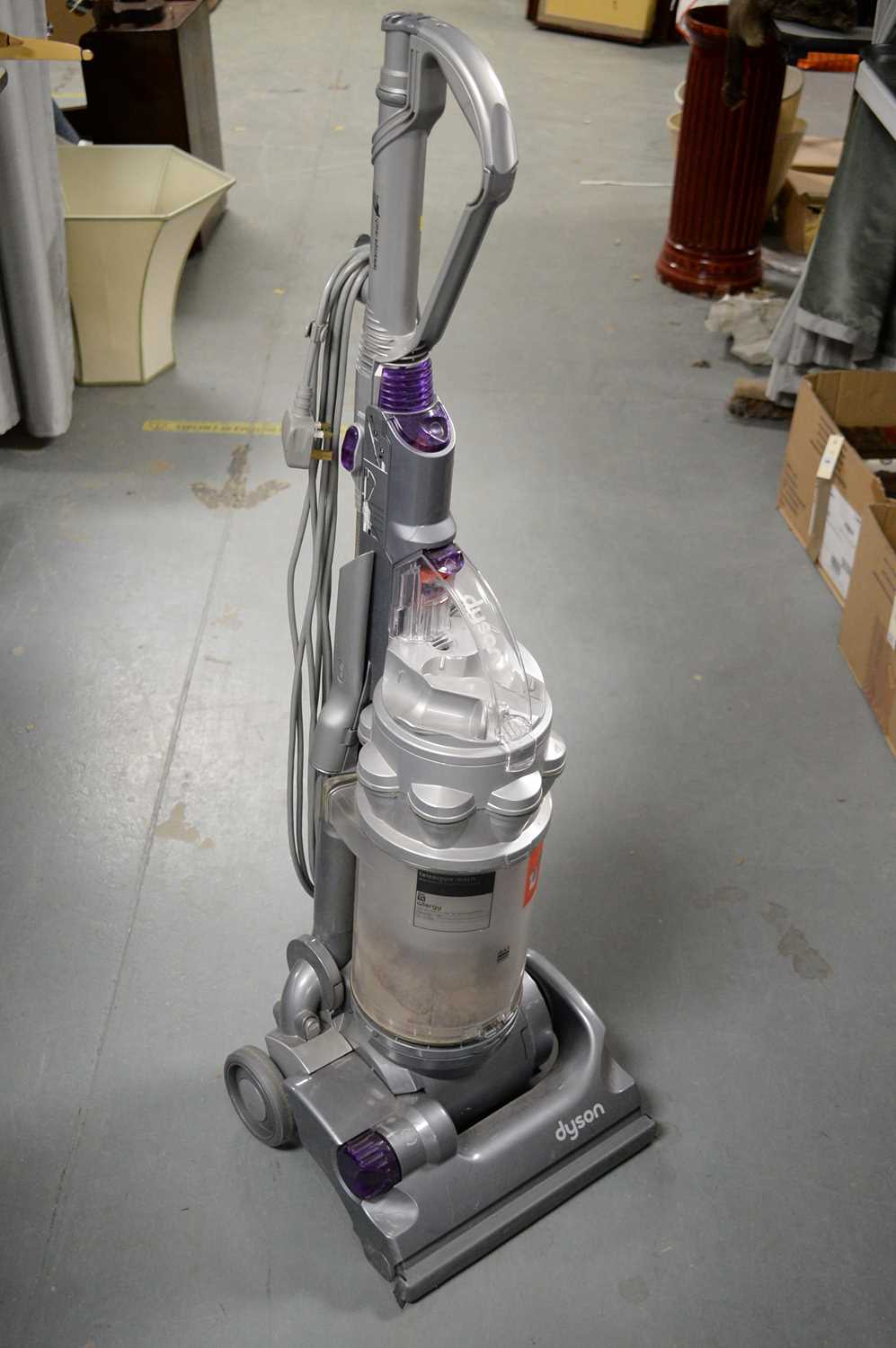 A Dyson DC31 handheld hoover - Image 5 of 5
