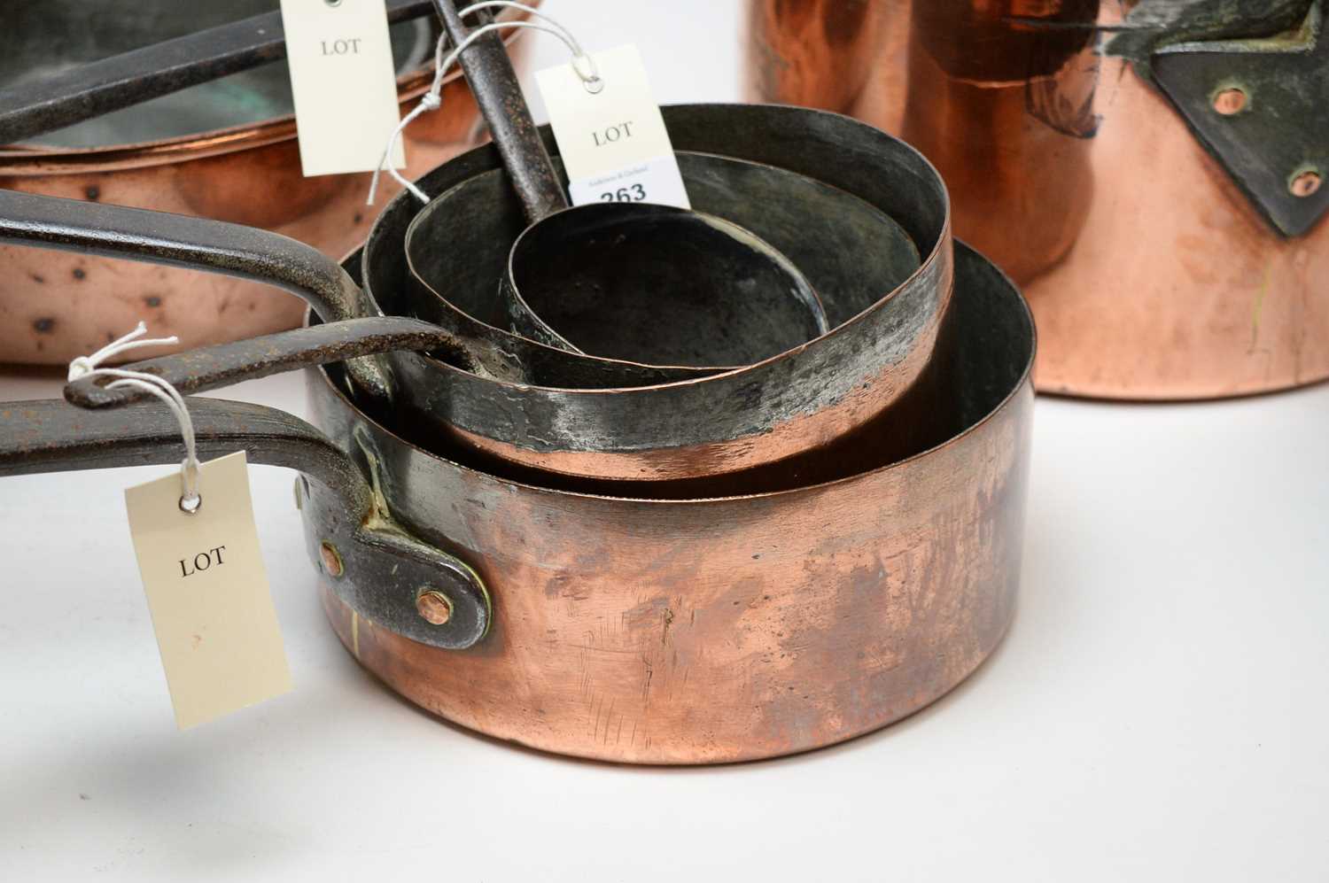 A selection of Victorian and later copper pans. - Image 2 of 13