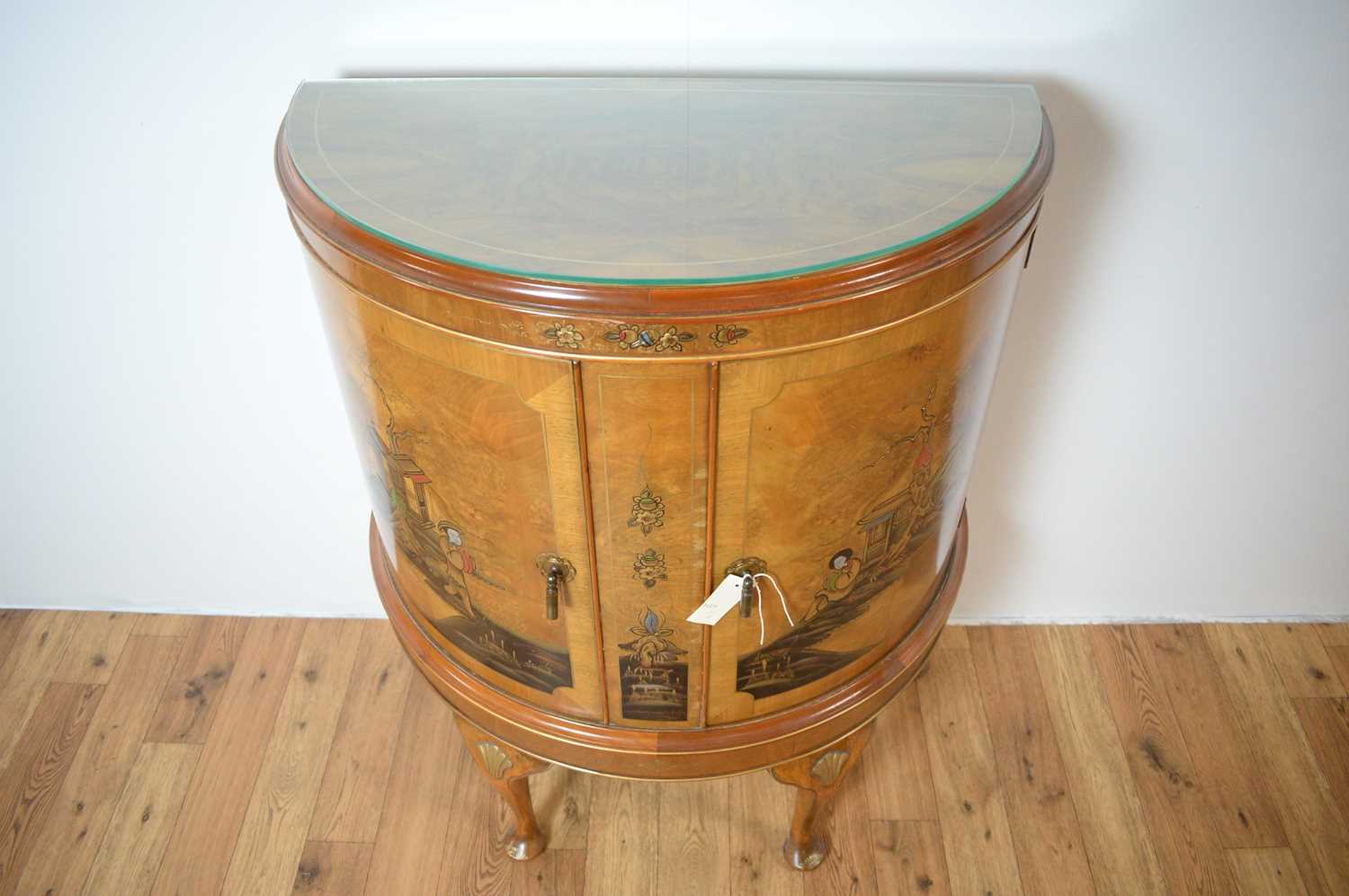 A 20th Century demi lune walnut cabinet with chinoiserie detailing - Image 5 of 7