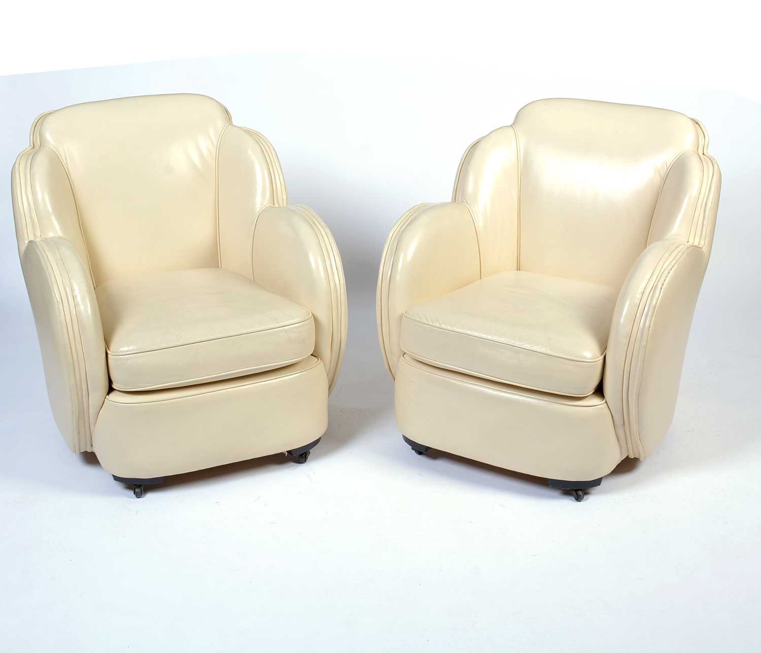 An Art Deco cream leather 'Cloud' suite. - Image 2 of 8