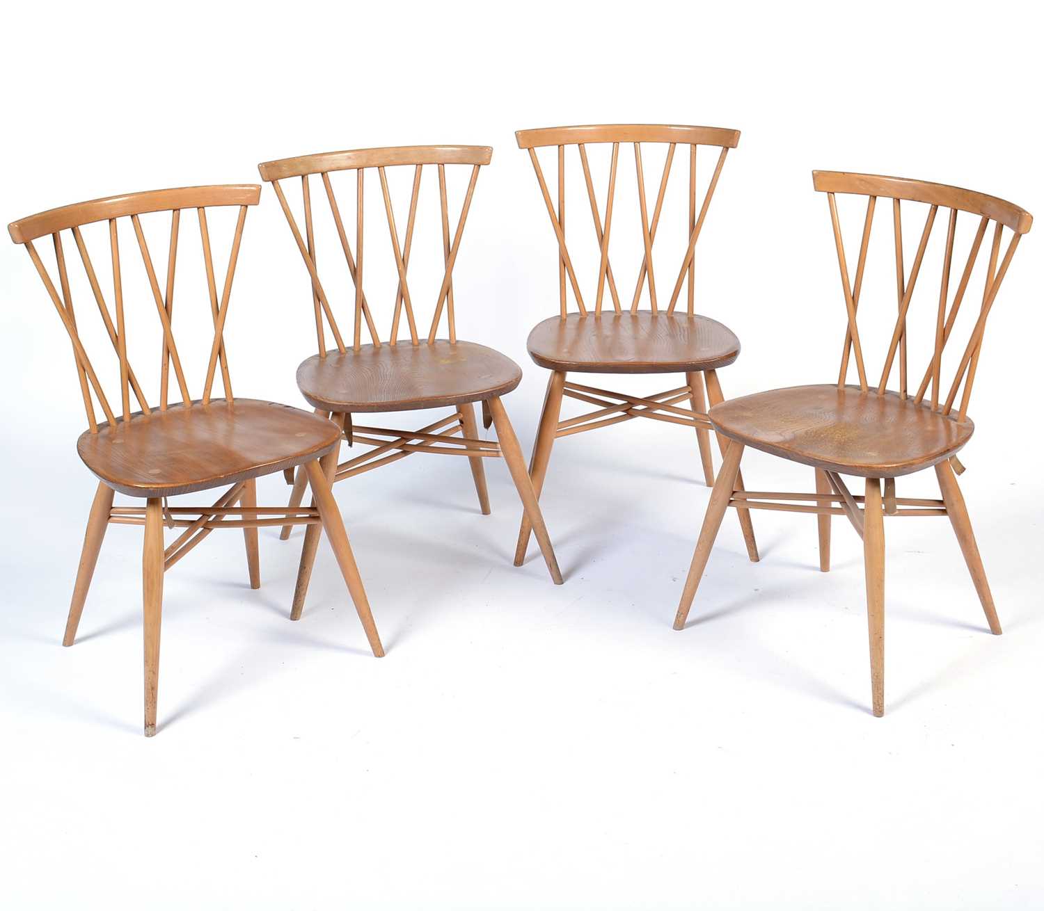 Ercol: four No. 376 Windsor latticed chairs; and two No. 369 Goldsmith Windsor chairs. - Image 10 of 16