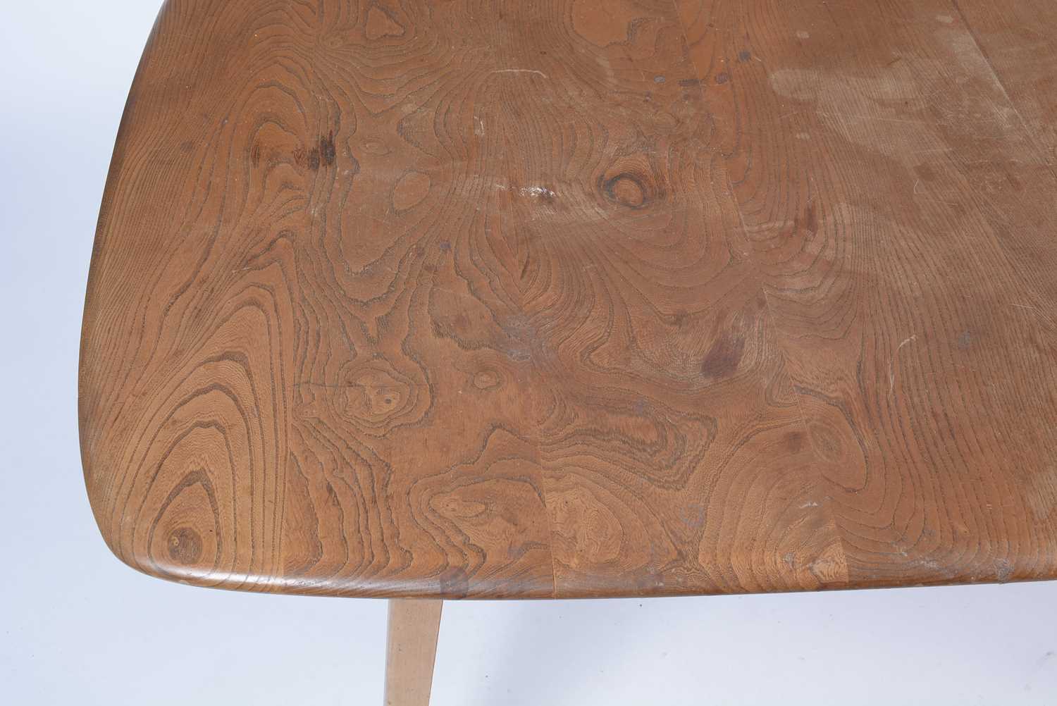 Ercol: a Windsor elm and beech extending dining table. - Image 9 of 10