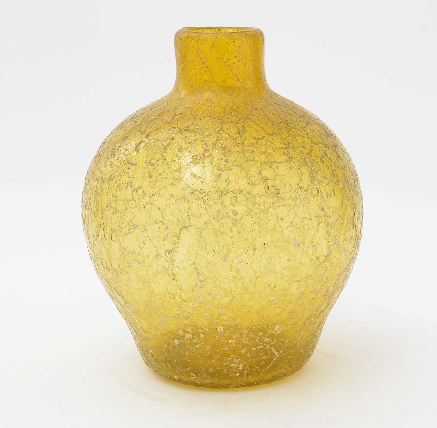 Webb crizzled glass vase - Image 2 of 6