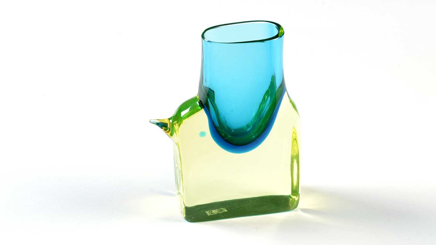 Antonio Da Ros for Cenedese: a Murano Uranium glass elephant vase. - Image 8 of 8