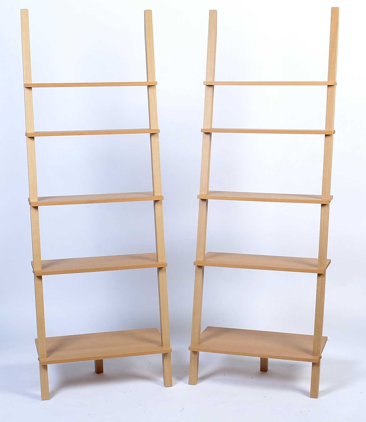 A pair of modern oak effect graduated book shelves. - Image 6 of 6