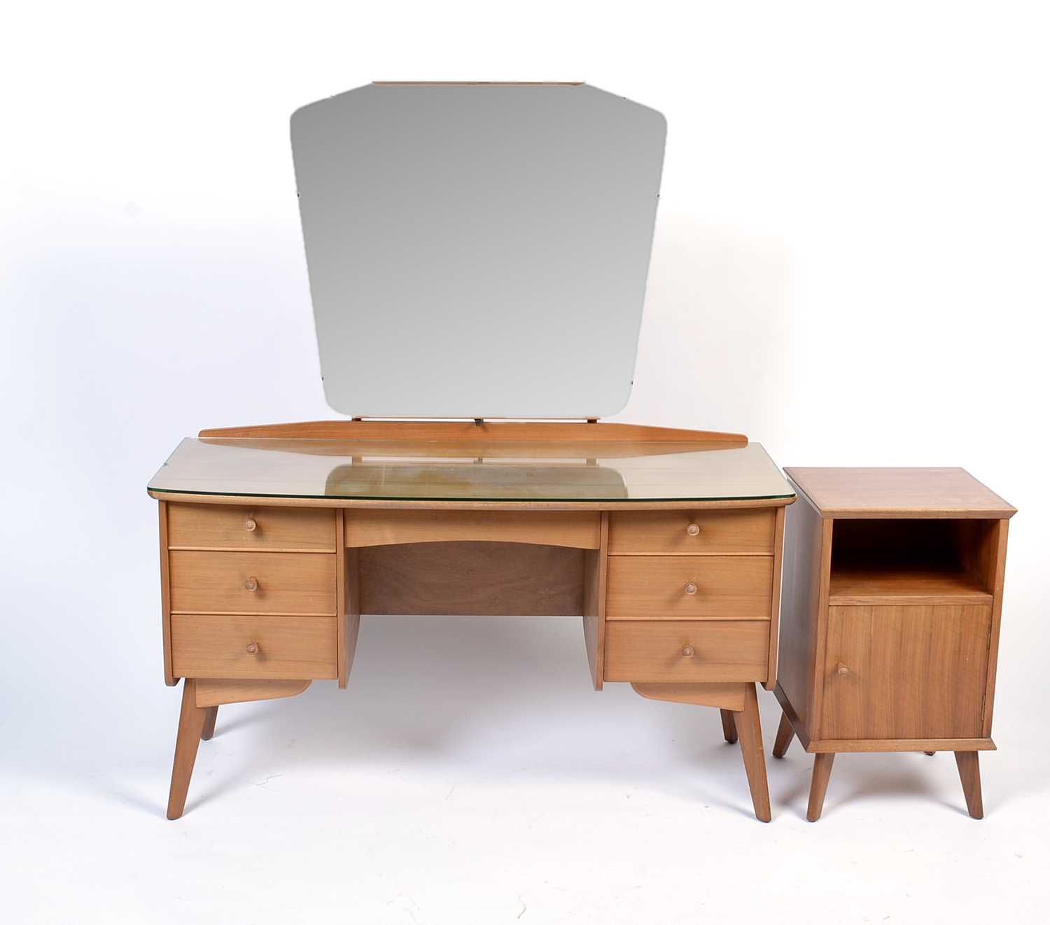 Alfred Cox for A.C. Furniture: a mid Century teak and walnut bedroom suite. - Image 15 of 20