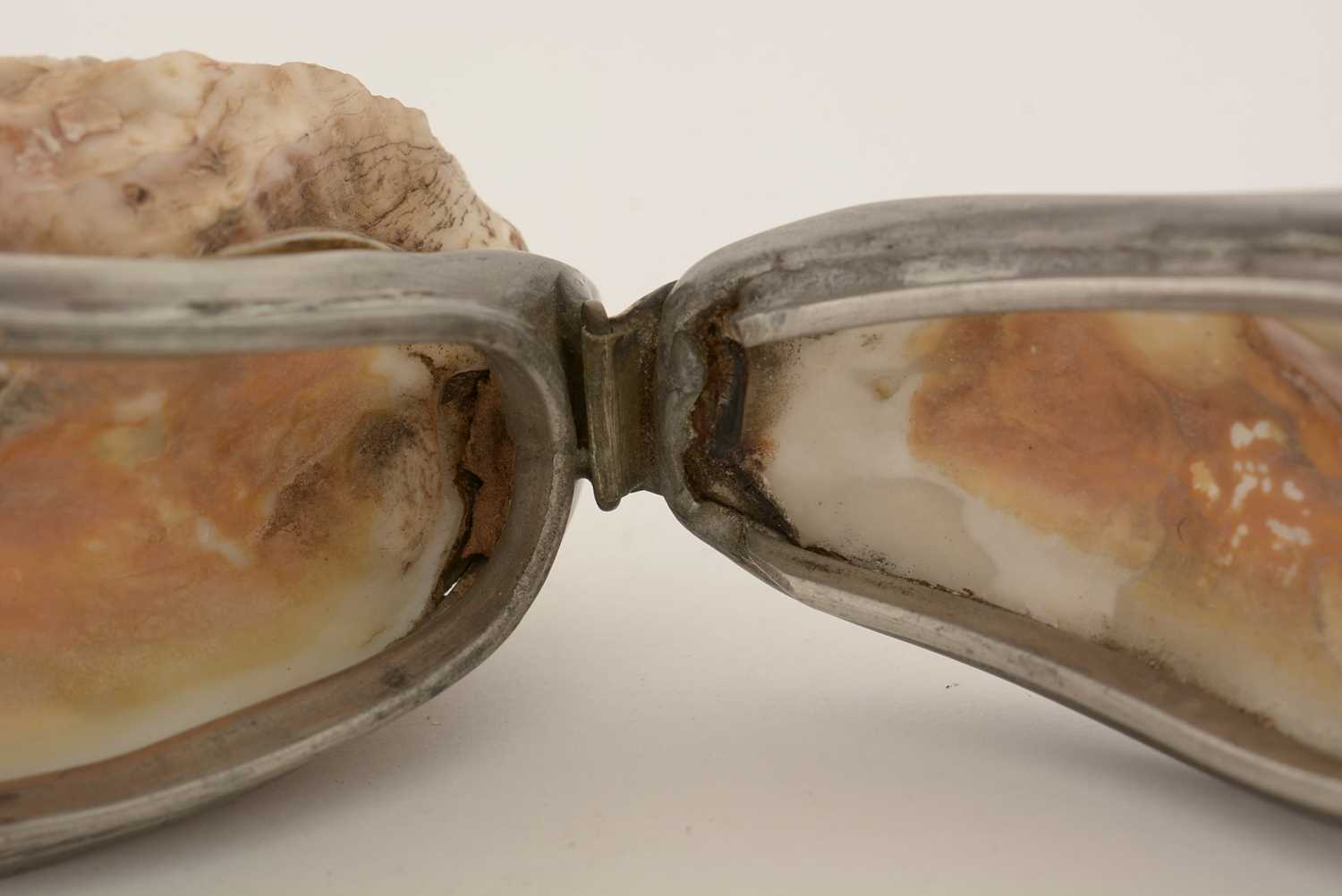 A late 19th Century pewter-mounted oyster shell snuff box, and another. - Image 10 of 15