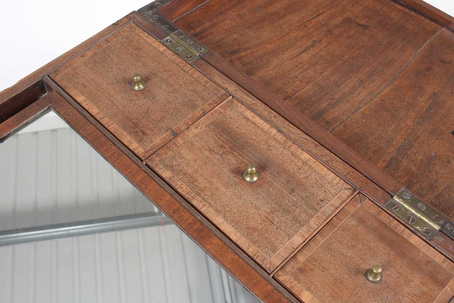A George III mahogany gentleman's dressing table. - Image 13 of 18