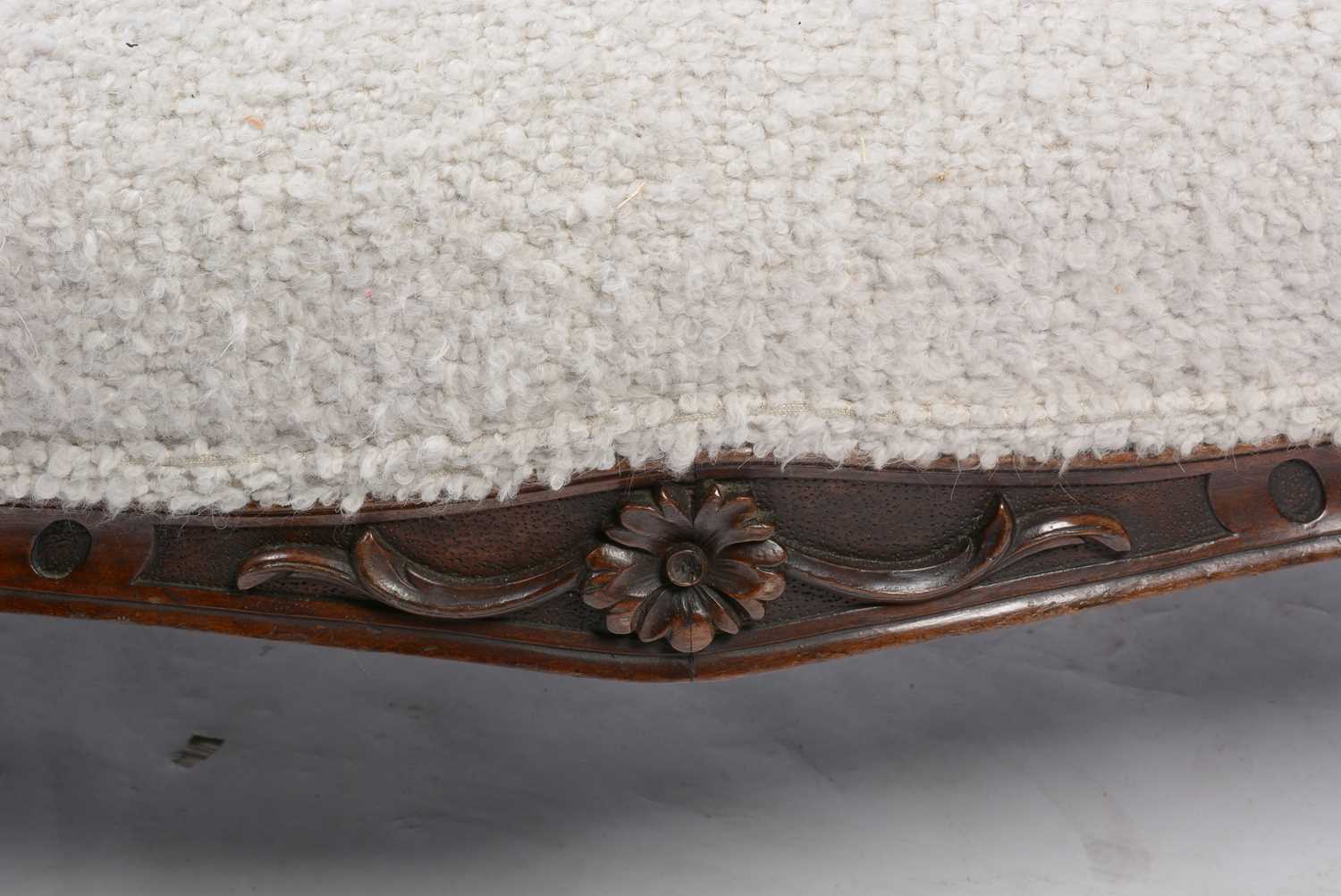 19th century Victorian carved and pierced walnut chaise - Image 6 of 10